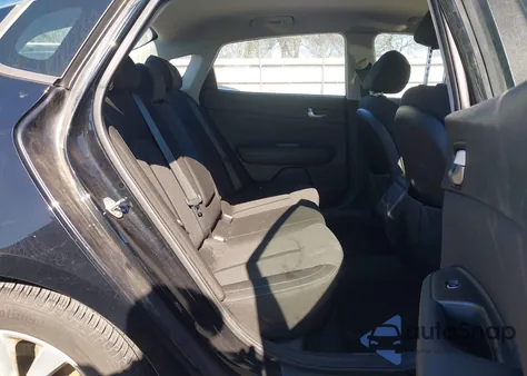 2017 Kia Optima Lx z USA, uszkodzony, nr VIN 5XXGT4L30HG145794